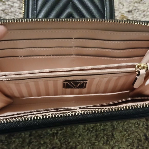 🖤✨ Victoria’s Secret Quilted Wallet Bundle | NWOT ✨🖤 - Picture 6 of 9